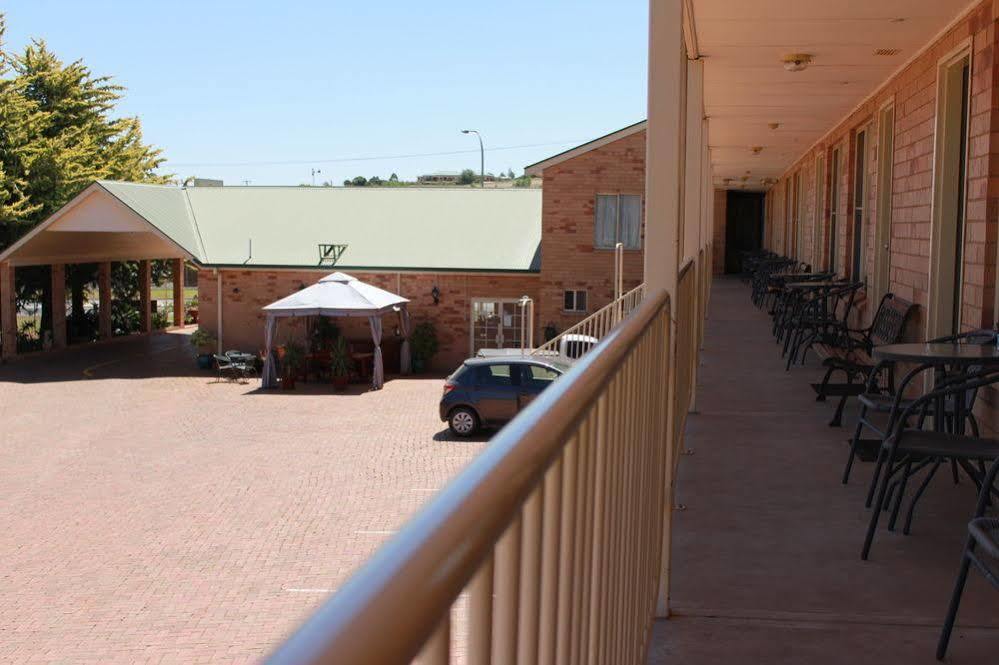 North Parkes Motel Exterior foto